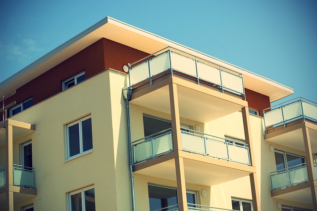 wohnraum-mietwohnung-balkon